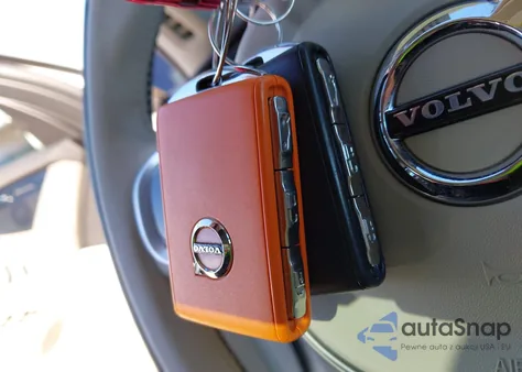 2022 Volvo Xc90 Recharge Plug-In Hybrid T8 Inscription Extended Range 6P из США, поврежденный, VIN YV4H60CLXN1828224